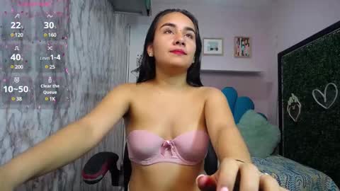 Snapshot of maylin_horny19 chatting on 02.13.25 Maylin online show from 02.13.25