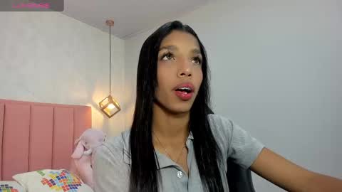 Snapshot of mayroberts chatting on 01.17.25 MAY online show from 01.17.25