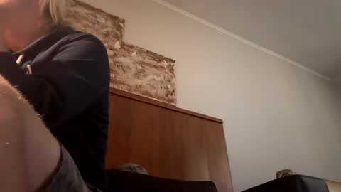 Snapshot of mds90x chatting on 01.29.25 mds90x online show from 01.29.25