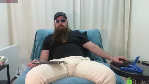 Snapshot of meaty_roll chatting on 01.13.25 Meaty Roll online show from 01.13.25