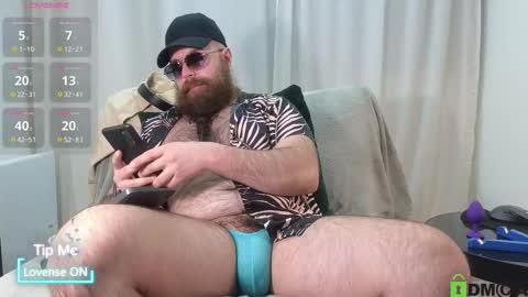 Snapshot of meaty_roll chatting on 03.08.25 Meaty Roll online show from 03.08.25