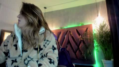    online show from 01.09.25