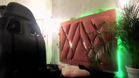    online show from 01.10.25