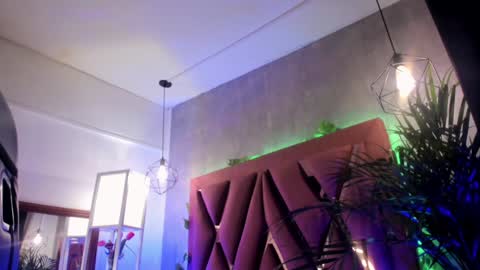    online show from 01.11.25