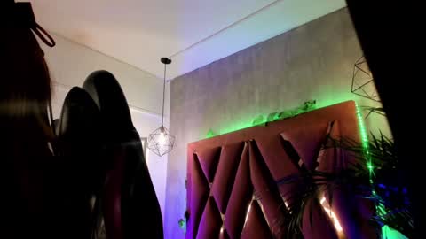    online show from 01.31.25