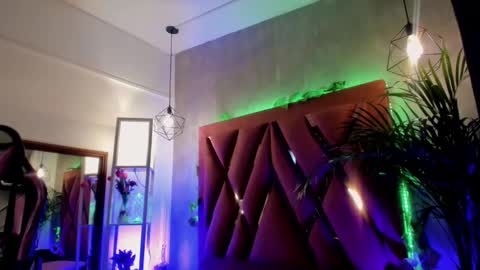    online show from 03.01.25