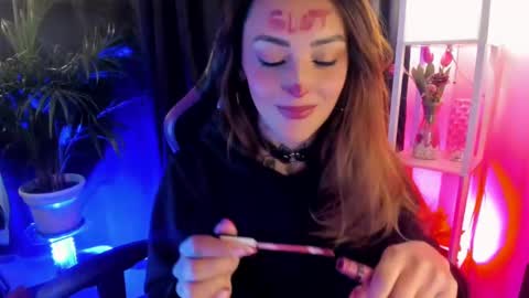    online show from 03.07.25