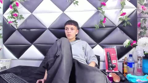 Snapshot of megan_thompsonn_ chatting on 09.27.25 megan_thompsonn_ online show from 09.27.25