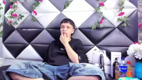 Snapshot of megan_thompsonn_ chatting on 10.18.25 megan_thompsonn_ online show from 10.18.25