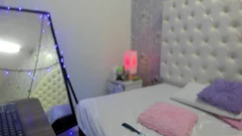 megan_tower online show from 11.11.25