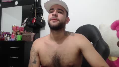 Snapshot of meganfox2244397 chatting on 02.05.25 meganfox online show from 02.05.25