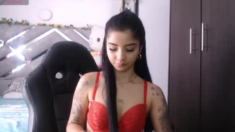 Snapshot of meganfox2244397 chatting on 09.15.25 meganfox online show from 09.15.25