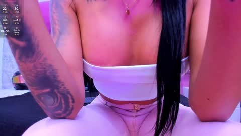 Snapshot of meganfoxxi_ chatting on 12.18.24 MeganFOXXI online show from 12.18.24