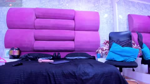 Snapshot of meganfoxxi_ chatting on 01.19.25 MeganFOXXI online show from 01.19.25