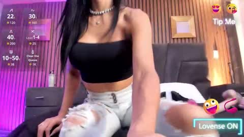 Snapshot of meganfoxxi_ chatting on 10.14.25 MeganFOXXI online show from 10.14.25