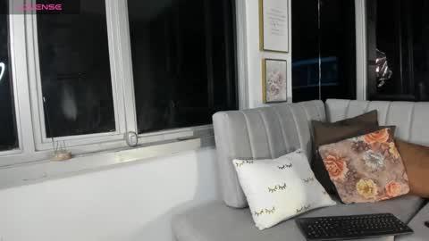 Snapshot of megann__sweet chatting on 03.11.25 Mara online show from 03.11.25