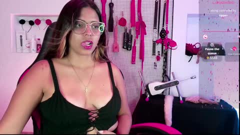Snapshot of meggan_greey chatting on 02.03.25 Your best slave  online show from 02.03.25