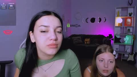 Snapshot of melani_bumm chatting on 10.03.25 melani_bumm online show from 10.03.25