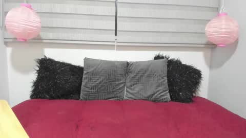 Melanie  online show from 02.03.25