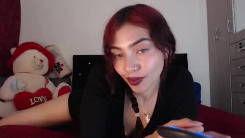 Snapshot of melanie_roux_ chatting on 03.05.25 Melanie roux online show from 03.05.25