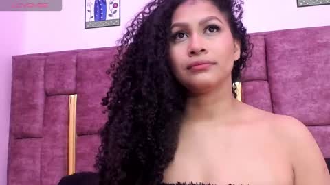 Snapshot of melany_garden chatting on 09.29.25 LAURA online show from 09.29.25