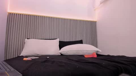 Snapshot of melany_hoffman chatting on 10.22.25 melany_hoffman online show from 10.22.25