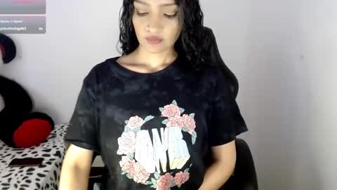 Snapshot of melinna706702 chatting on 01.24.25 melinna706702 online show from 01.24.25
