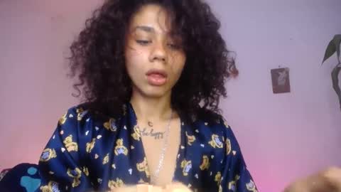 Snapshot of meliss1 chatting on 10.04.25 melissa online show from 10.04.25