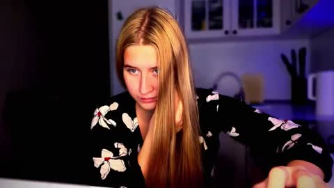 melissalii online show from 09.24.25