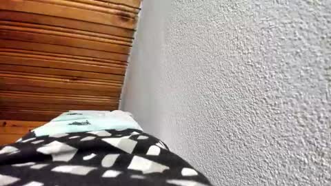 Snapshot of melissanextdoor chatting on 11.17.25 Ariana online show from 11.17.25