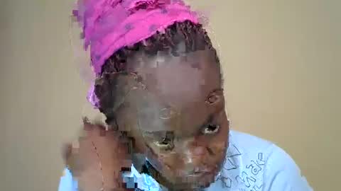 Snapshot of mellcy chatting on 01.11.25 mell online show from 01.11.25