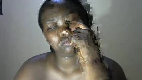 Snapshot of mellcy chatting on 02.12.25 mell online show from 02.12.25