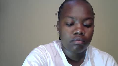 Snapshot of mellcy chatting on 02.17.25 mell online show from 02.17.25