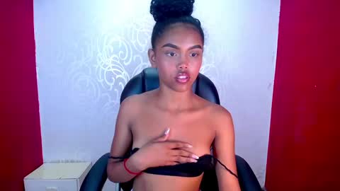 Snapshot of melody_stan chatting on 12.10.24 I AM MELODY online show from 12.10.24