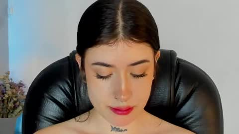 Snapshot of melody_suarez chatting on 01.07.25 MELODY online show from 01.07.25