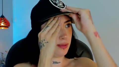 Snapshot of melody_suarez chatting on 01.13.25 MELODY online show from 01.13.25