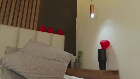  Memphis Williams  online show from 02.12.25