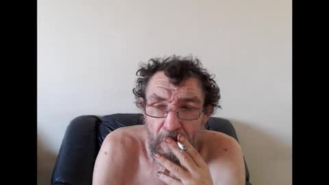 Snapshot of memyself8 chatting on 09.27.25 memyself8 online show from 09.27.25