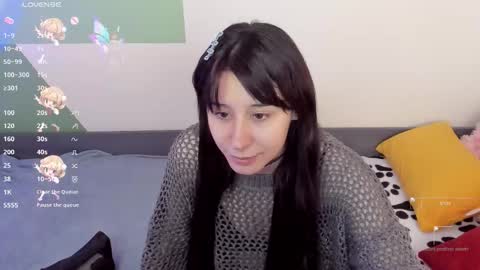 Snapshot of meomeee chatting on 09.10.25 Meo online show from 09.10.25