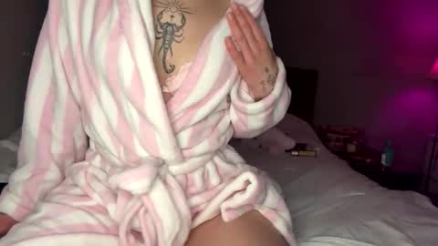 Snapshot of meowmeow_emma chatting on 11.06.25 meowmeow_emma online show from 11.06.25