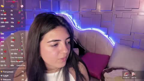 Snapshot of meraki_fraise chatting on 01.02.25 online show from 01.02.25