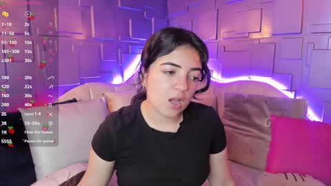 Snapshot of meraki_fraise chatting on 01.04.25 online show from 01.04.25