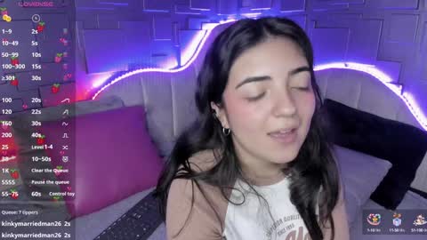 Snapshot of meraki_fraise chatting on 01.10.25 online show from 01.10.25