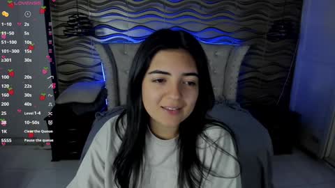 Snapshot of meraki_fraise chatting on 01.26.25 online show from 01.26.25