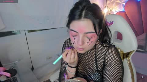 Snapshot of meraki_fraise chatting on 02.06.25 online show from 02.06.25