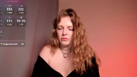 mercedescutee online show from 03.06.25