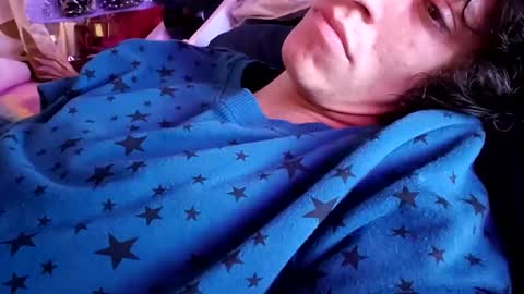 Snapshot of merelyalover chatting on 03.10.25 gurlnips online show from 03.10.25