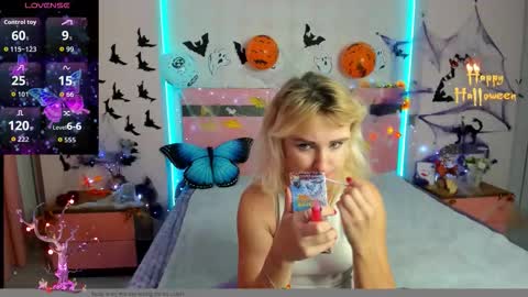 merymidnight online show from 10.28.25