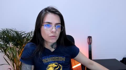 Snapshot of meurief chatting on 01.03.25 Meurif online show from 01.03.25