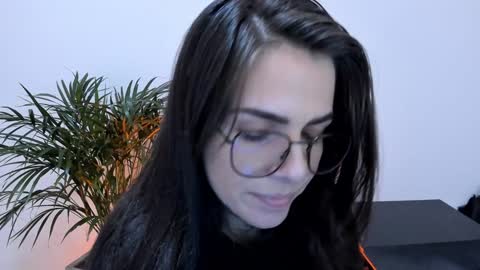 Snapshot of meurief chatting on 01.13.25 Meurif online show from 01.13.25